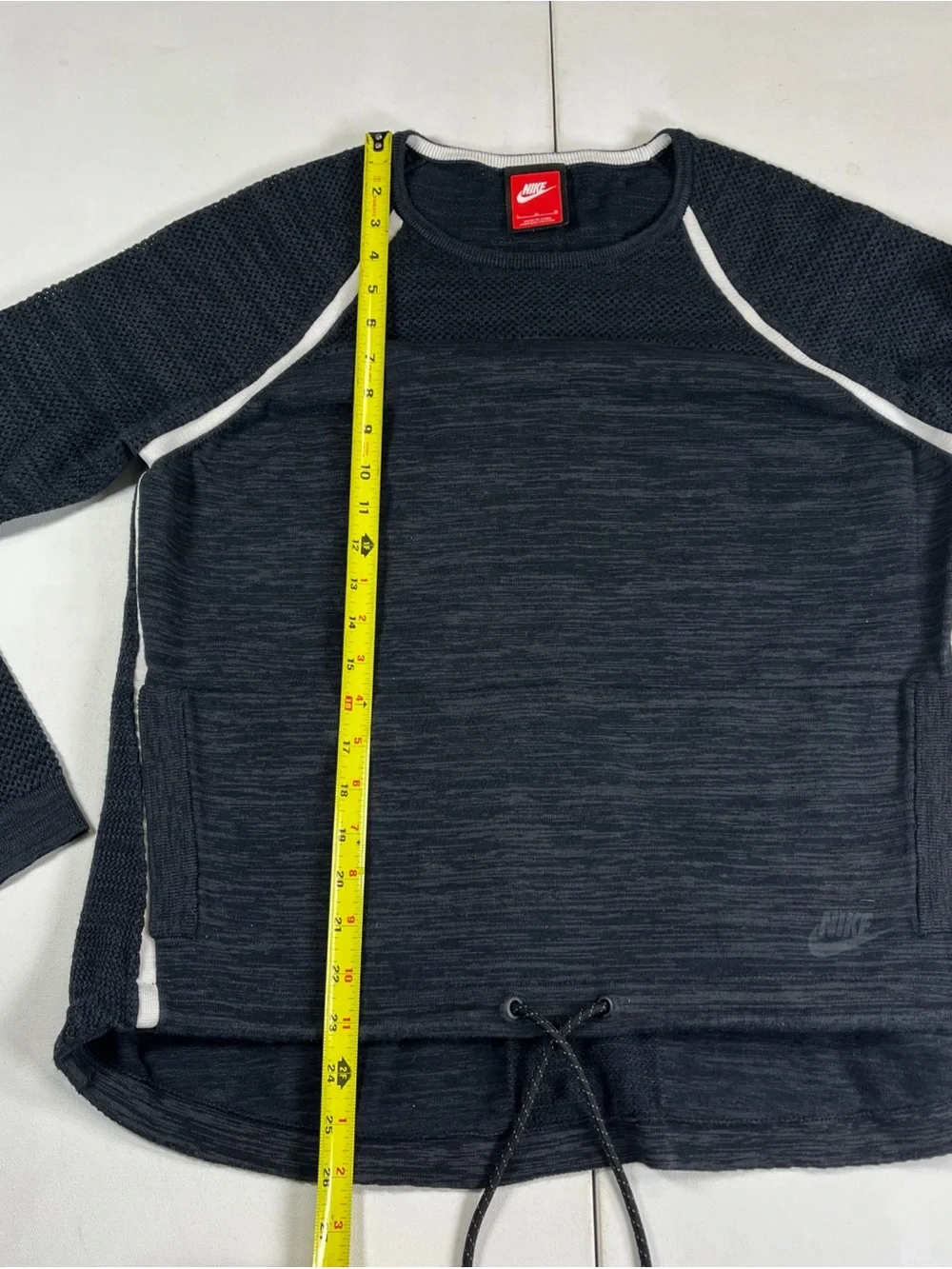 Nike Tech Knit Crew Sweatshirt Black White Training Gym Pockets Women’s L